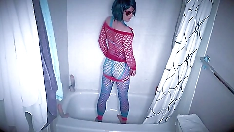 Latina naked in lingerie is sucking on a dick in shower