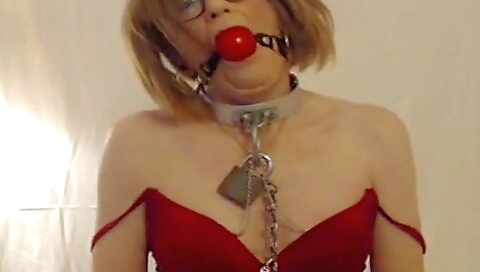 Busty redheaded woman with a tight body is doing it