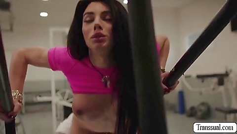 Big butt brunette gets nailed in hot workout video