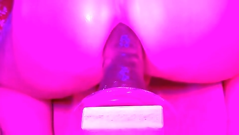 Big booty solo toy video with a sexy blonde with a nice body