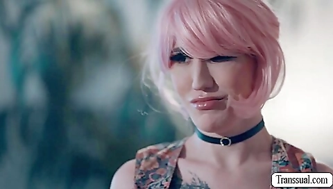 Bareback slutty redhead fucks her stepbrother in the backyard