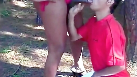 Ebony brunette 18+ with a big ass loves to be fucked outdoors