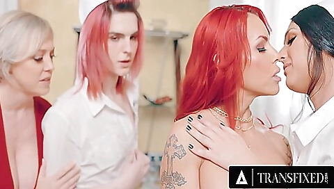 Nurse shows her big boobies while in the exam room